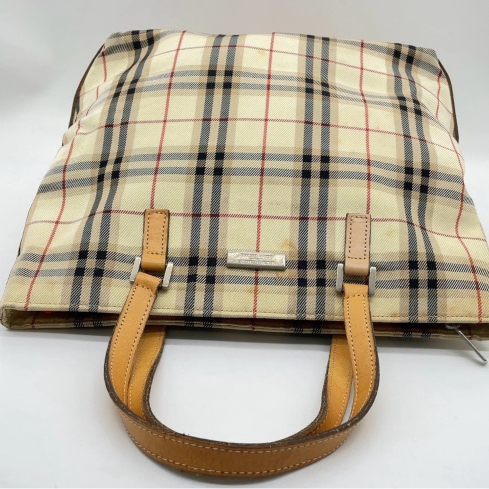 Authentic BURBERRY Blue Label
Nova Check Nylon Leather Beige
Tote - Picture 15 of 16